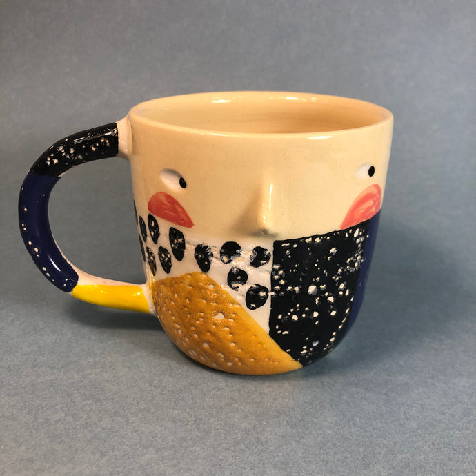 CLARA MUG
